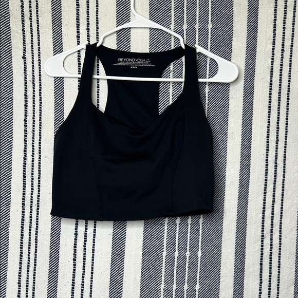 Beyond Yoga Black Crop Top - Picture 3 of 6